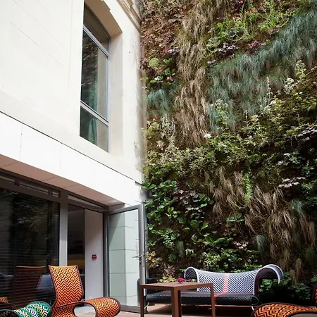 Hotel C2-2