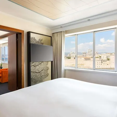 Sofitel Marseille Vieux-Port-2